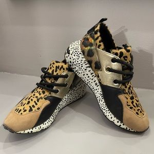 Steve Madden fashion tennis shoes